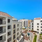Stunning 1 Bedroom Apartment In Port De La Mer