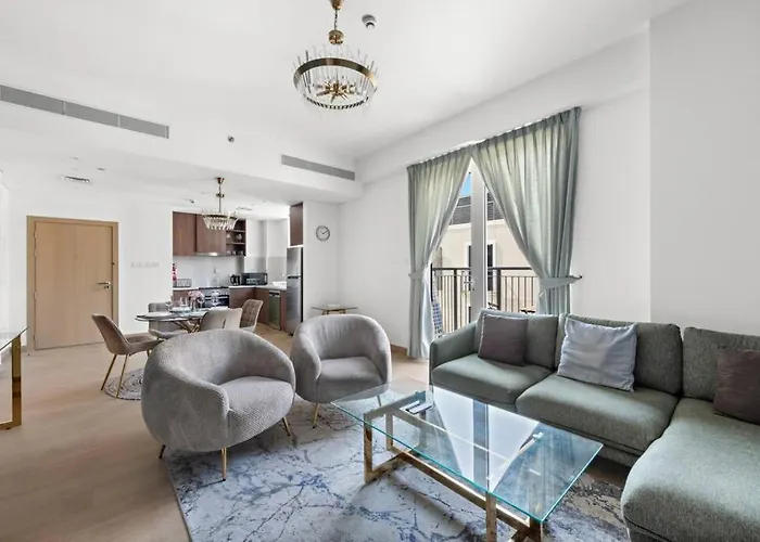 Stunning 1 Bedroom Apartment In Port De La Mer